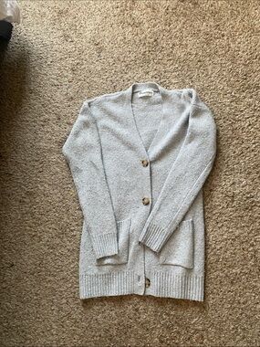 No Boundaries Light Gray Button-Front Women's Cardigan